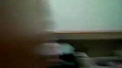 Сидя голой на полу сняла на телефон сиськи и дырочки