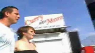 Мужик трахнул толстую в кустах за вокзалом