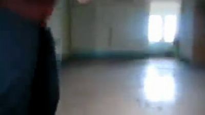 Девушка на камеру раздевается и ласкает свою киску